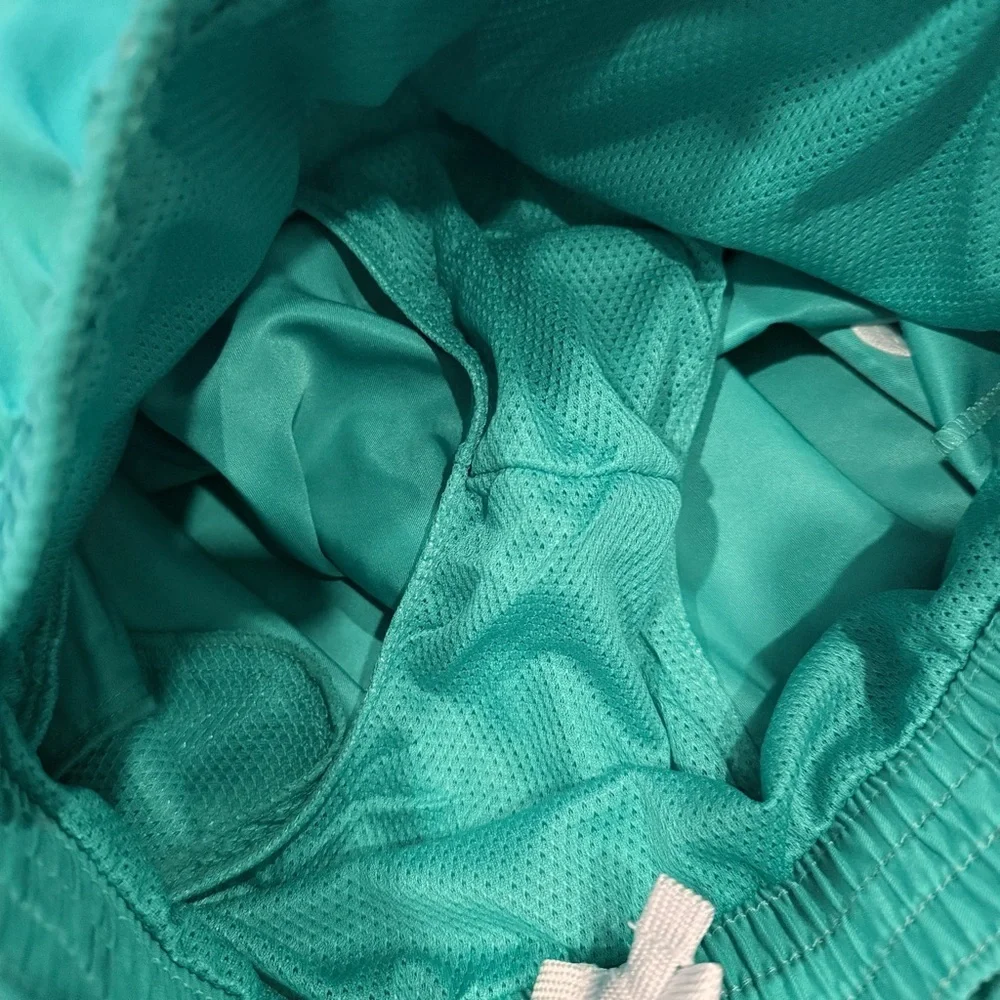 NWT Nike boys size large green swim trunks